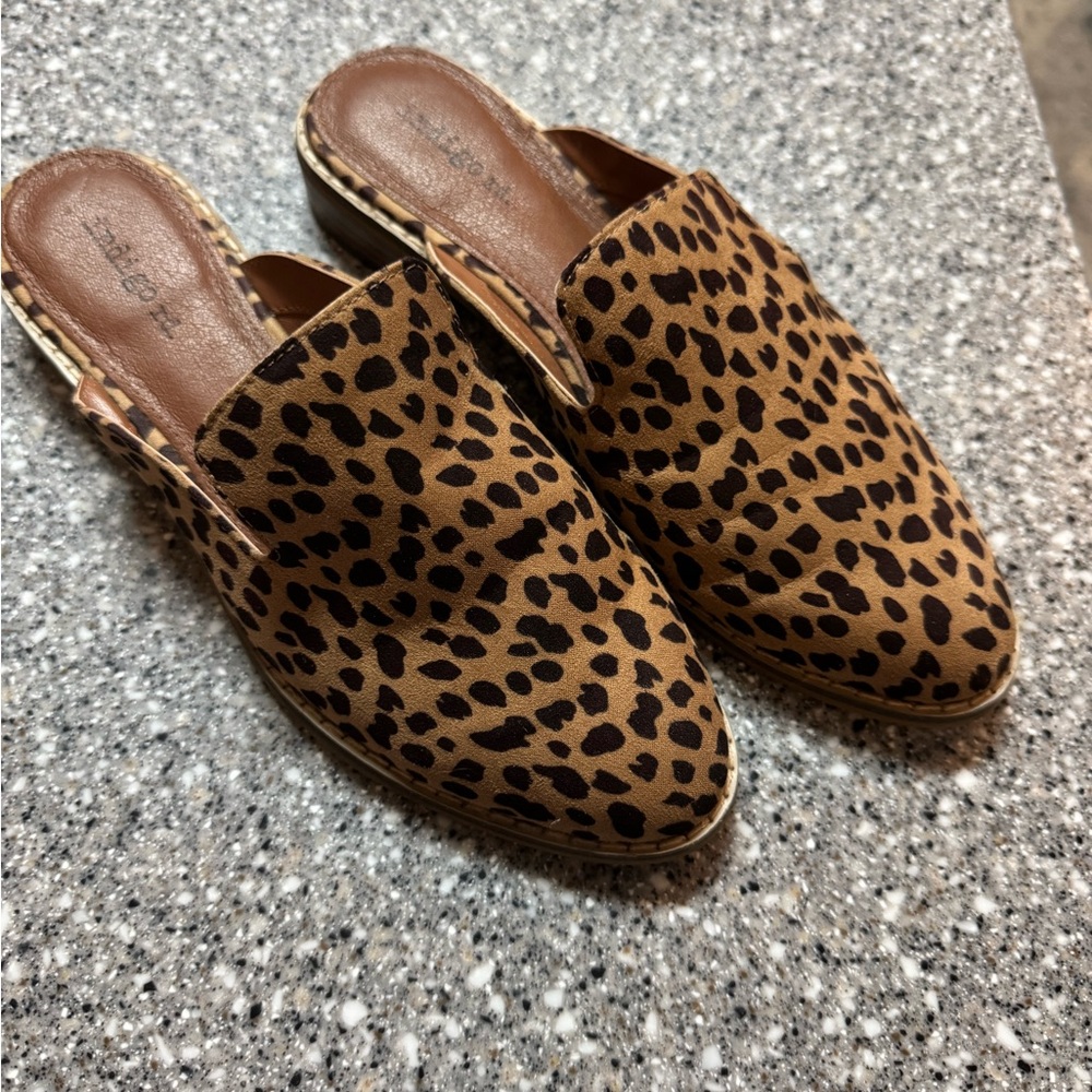 Indigo Leopard Print Mules